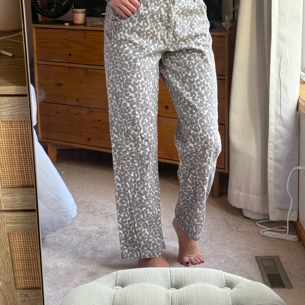 Wild Fable Gray Leopard Print Pants